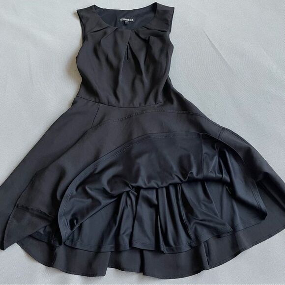 Express Black Keyhole Mini Fit And Flare Little Black Dress Women’s Size 0 - Picture 5 of 9